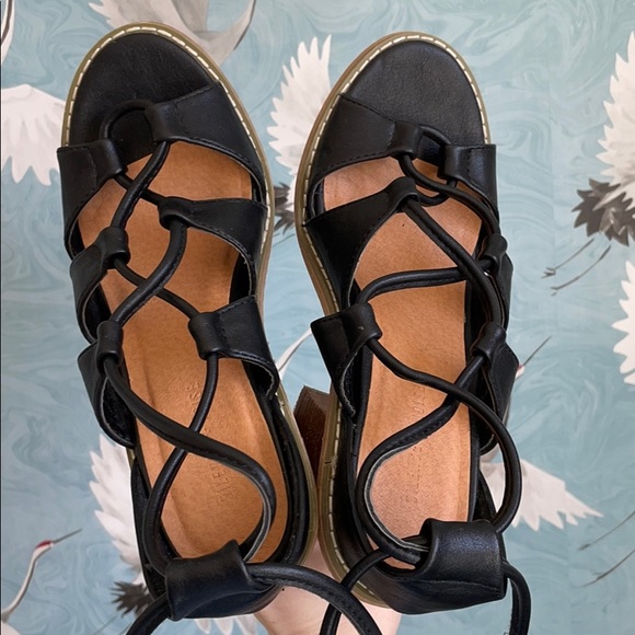 Silence + Noise block heels from Anthropology - Picture 3 of 4